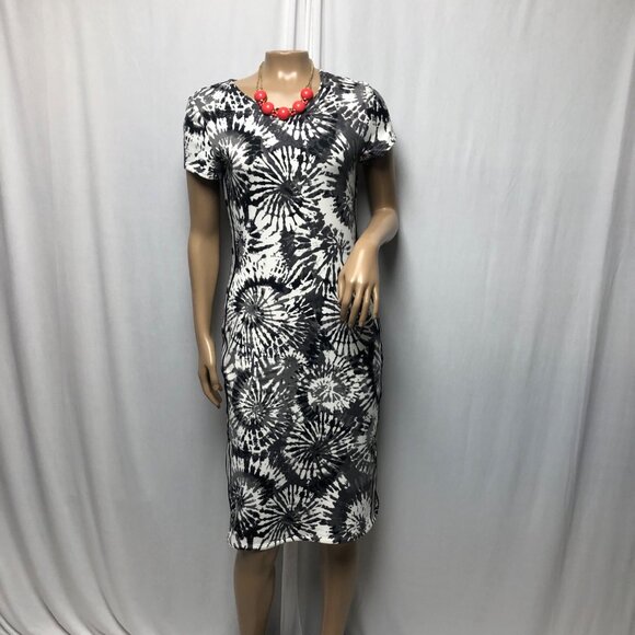 No Boundaries Dress Size Medium 7-9 Black White Tie Dye Soft Knee Length Bodycon - Picture 1 of 9